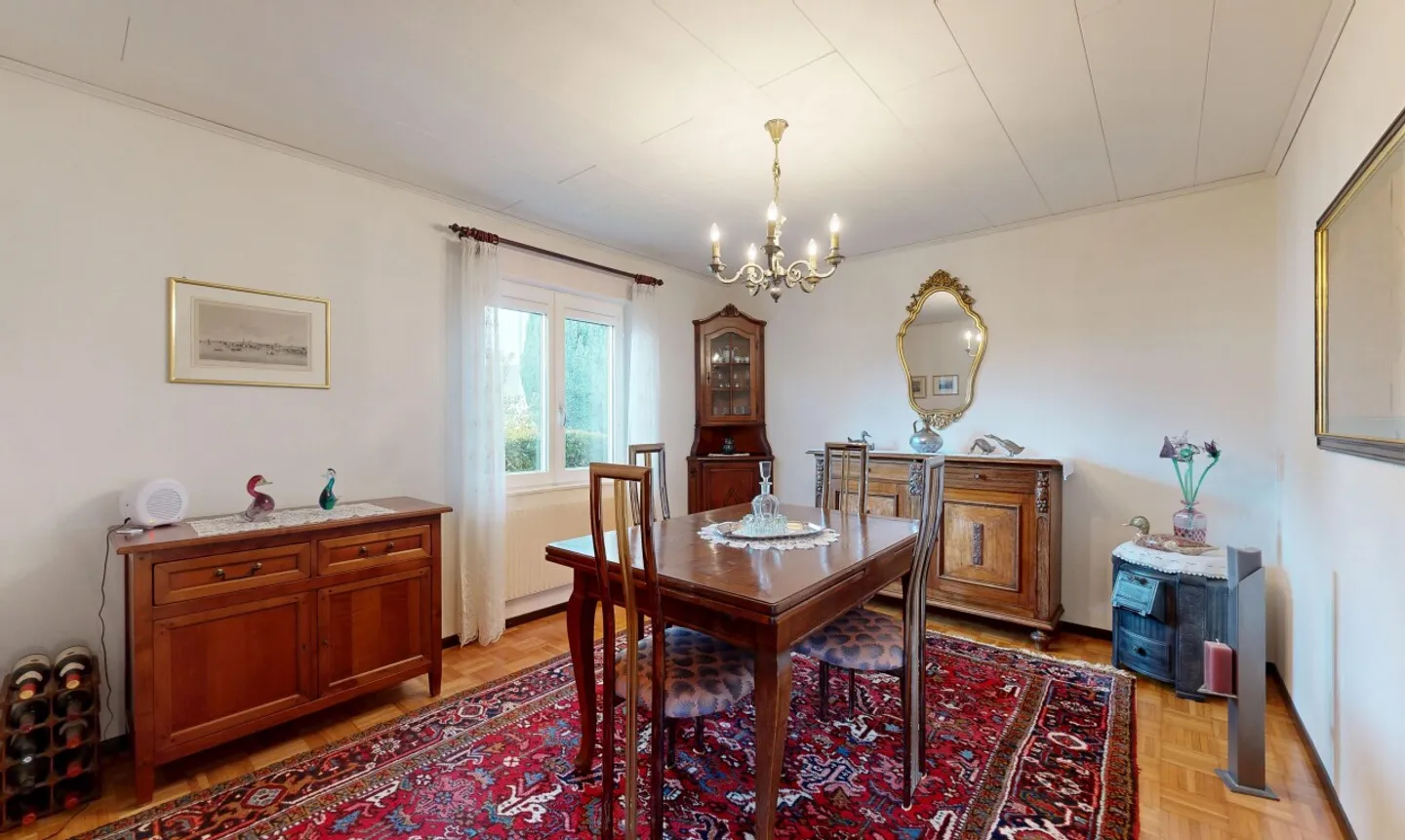 Charming home with garden idyll and panoramic view - Photo 4 of 11