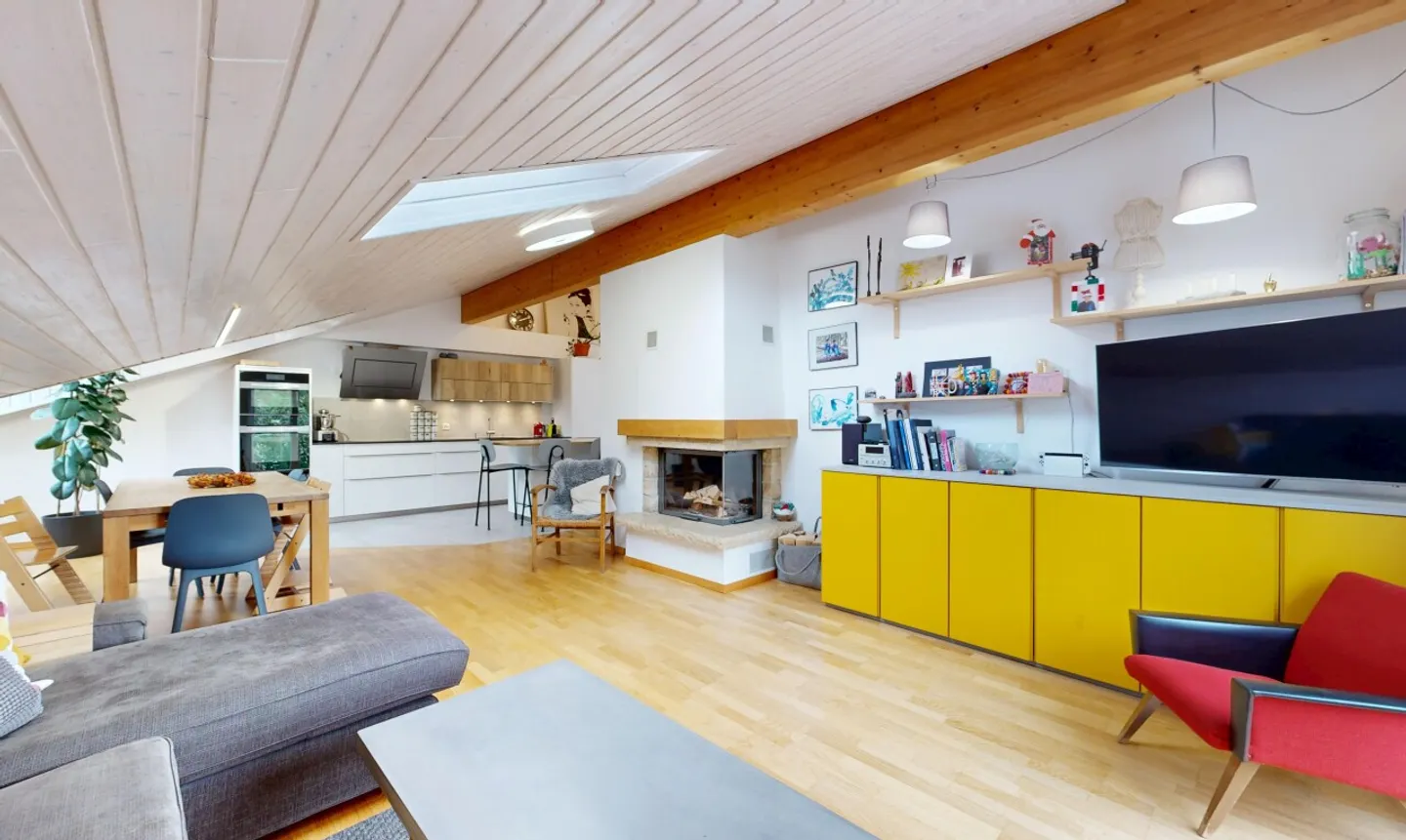 Duplex 5.5 pcs de 166 m² avec cheminée à La Chaux-de-Fonds - Foto 3 di 11