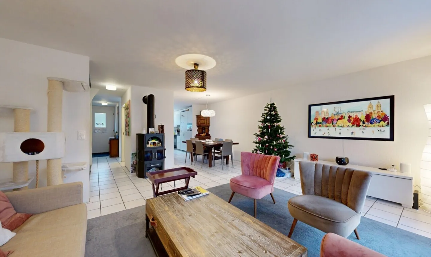 Casa a schiera di 6 stanze adatta alle famiglie a Bassersdorf - Foto 2 di 11