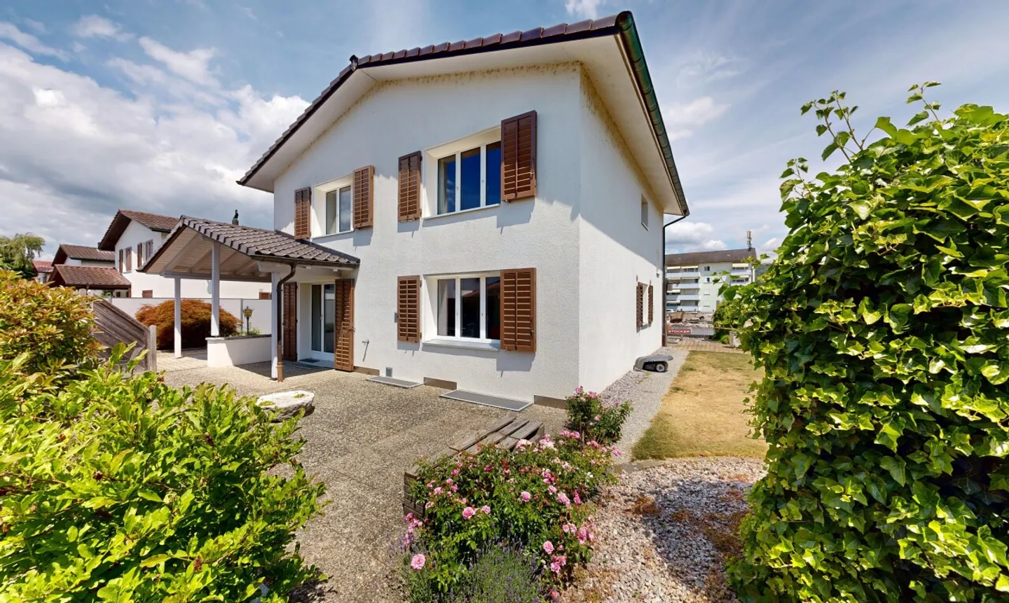 Maison individuelle de 5,5 pièces dans le calme de Kleindöttingen - Photo 1 sur 11