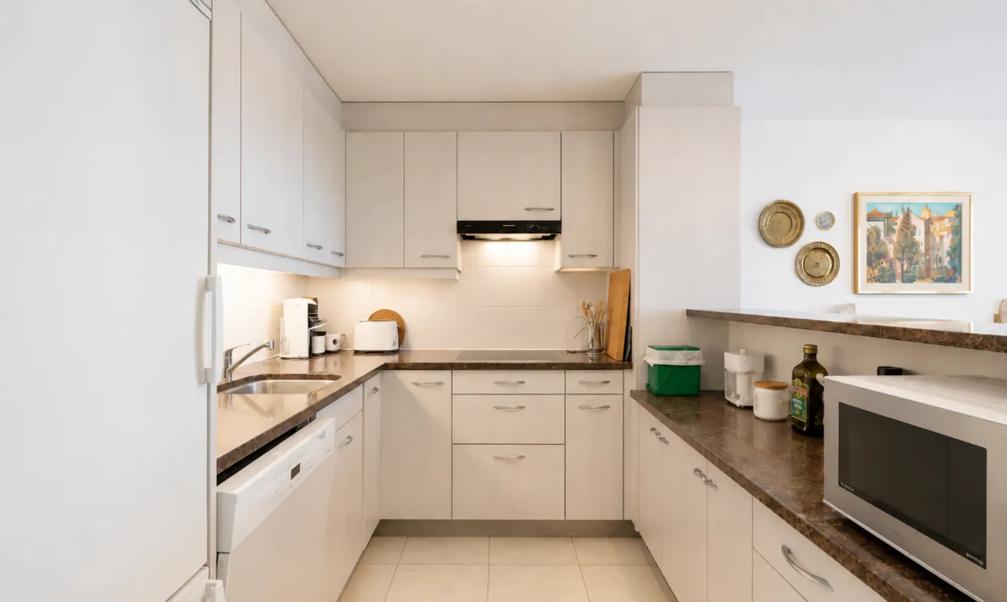 Well-maintained 3.5 room apartment with fireplace and balcony - Photo 3 of 11