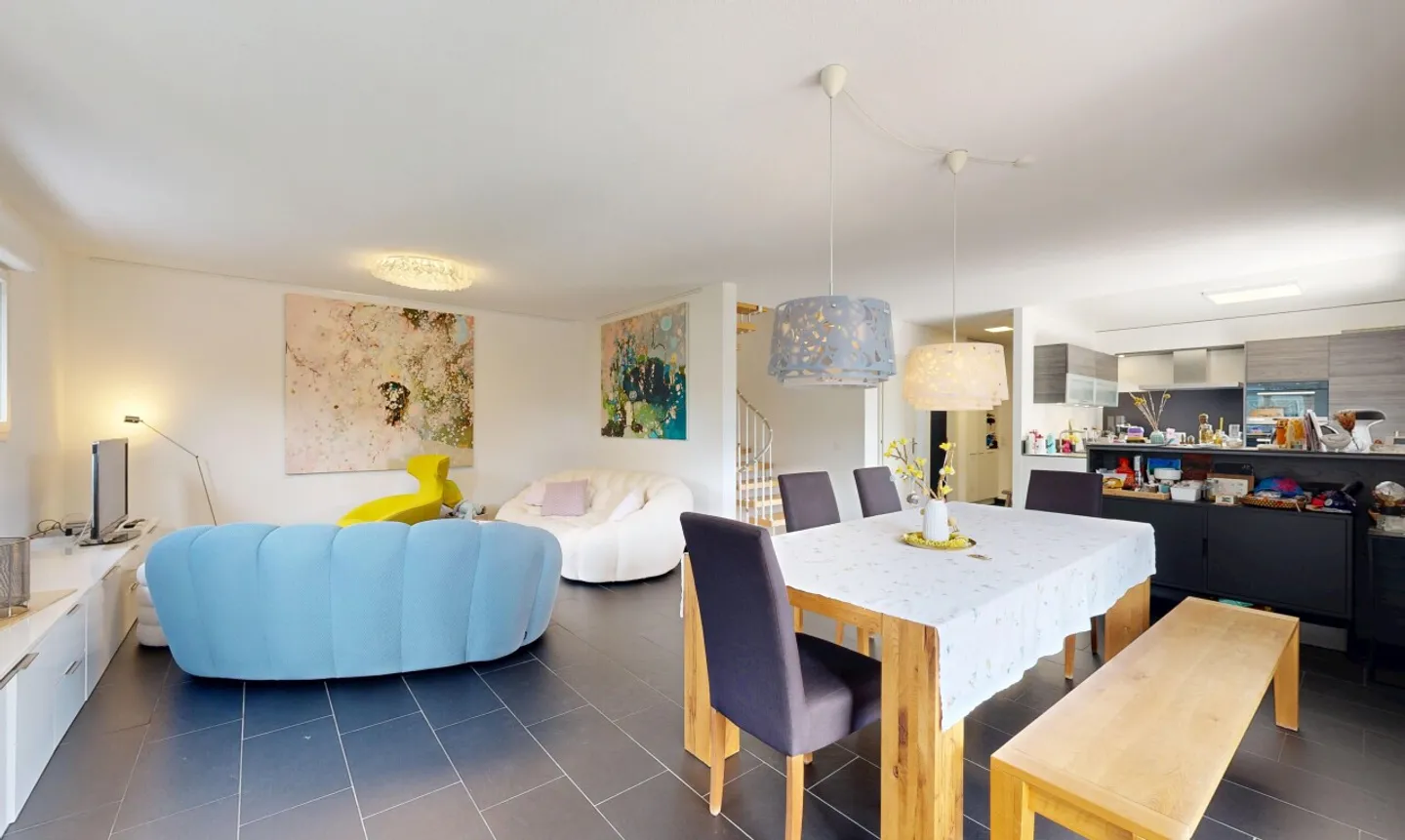 Superb family home perfectly maintained - Photo 4 of 11