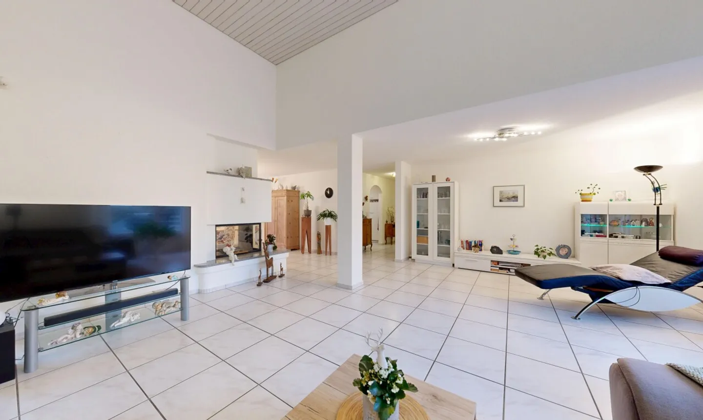 Ampio appartamento con terrazza di 4,5 stanze con ascensore e giardino d'inverno - Foto 3 di 11