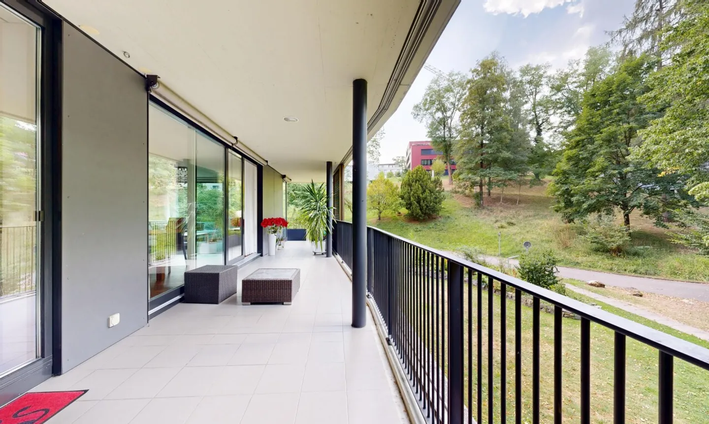 Appartamento luminoso di 3,5 stanze con grande balcone al Rotsee - Foto 5 di 11