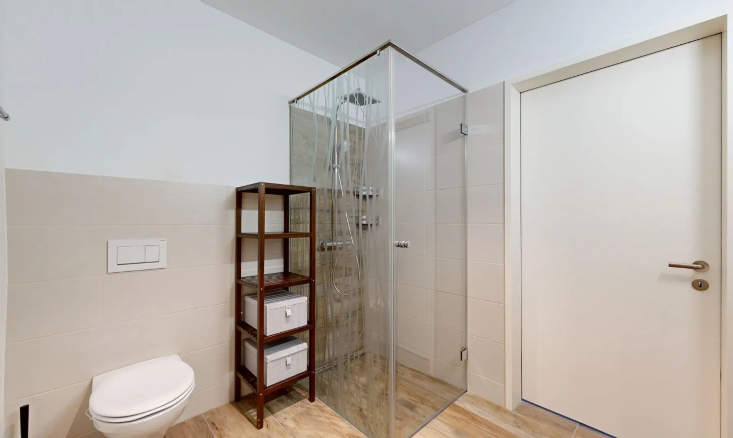 Spacious living with high quality of life - Photo 10 of 11