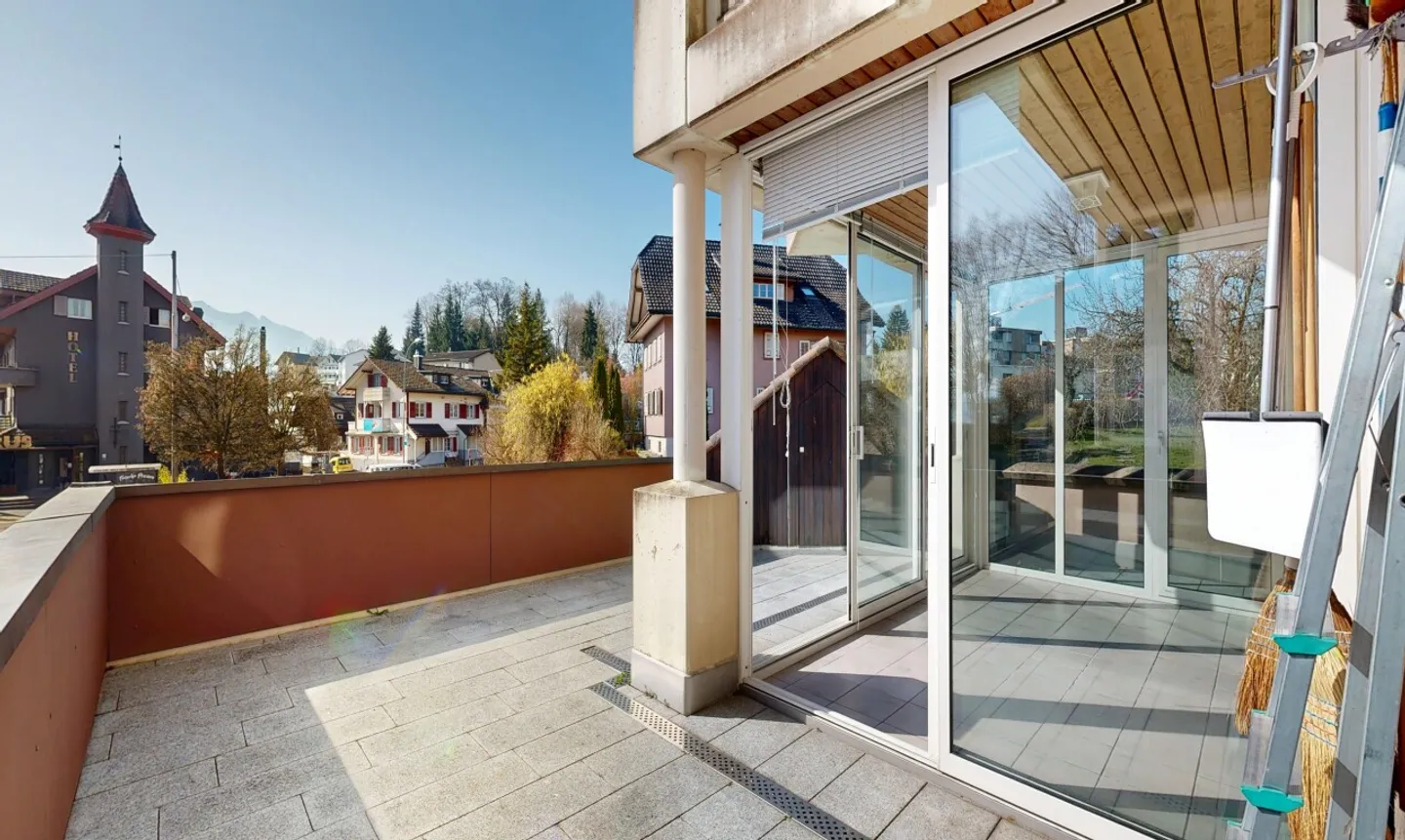 4.5-room apartment with winter garden and large terrace - Photo 5 of 11