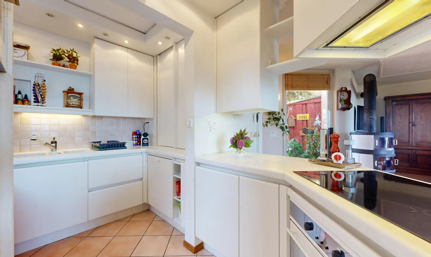 Charming house with large landscaped garden and view of the Jura! - Photo 4 of 11