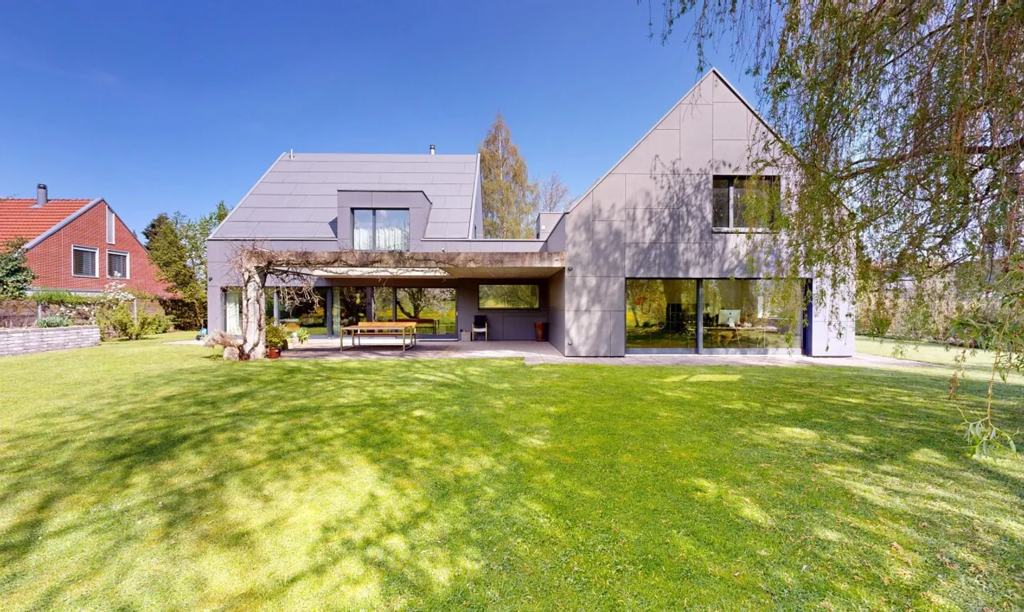 Geräumiges Einfamilienhaus in Mörschwil - Foto 1 von 13