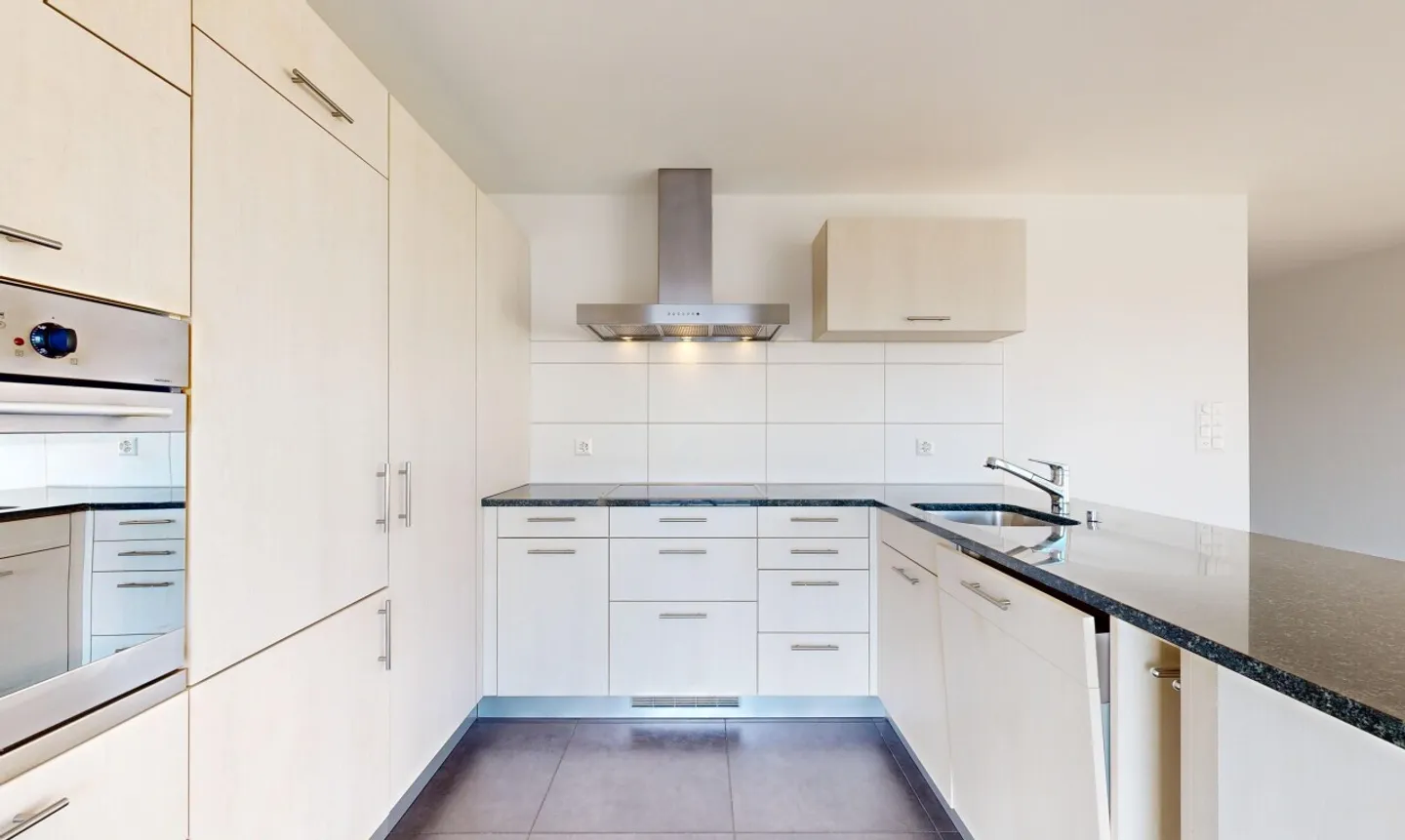 Bel appartement lumineux avec vue sur le lac ! - Photo 4 of 11