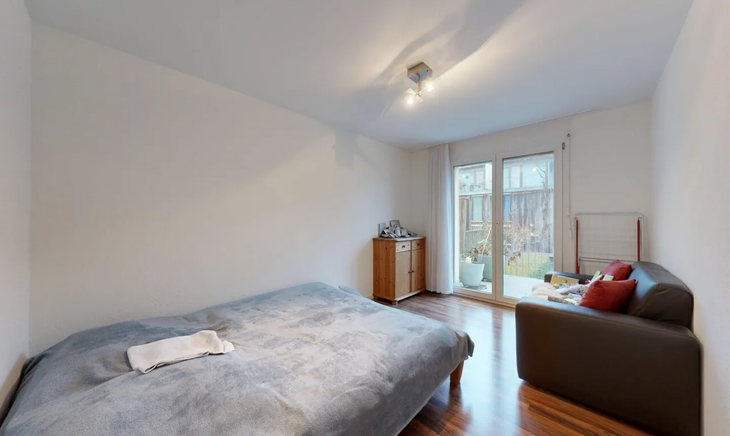 Modern 4.5-room garden maisonette apartment in Stäfa - Photo 10 of 11