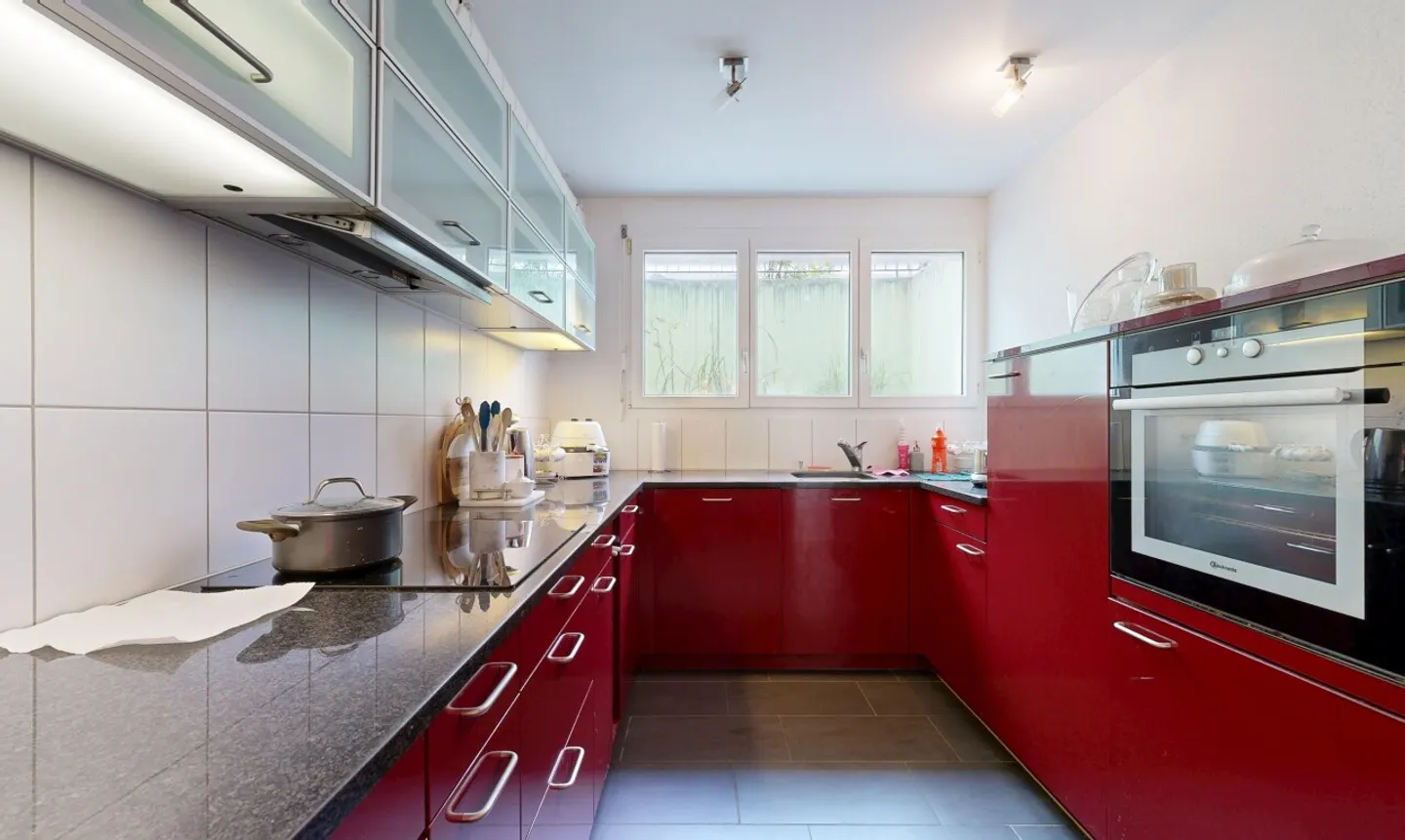 4.5-Room Semi-Detached House with Garden, Terrace & Panoramic View - Photo 8 of 11