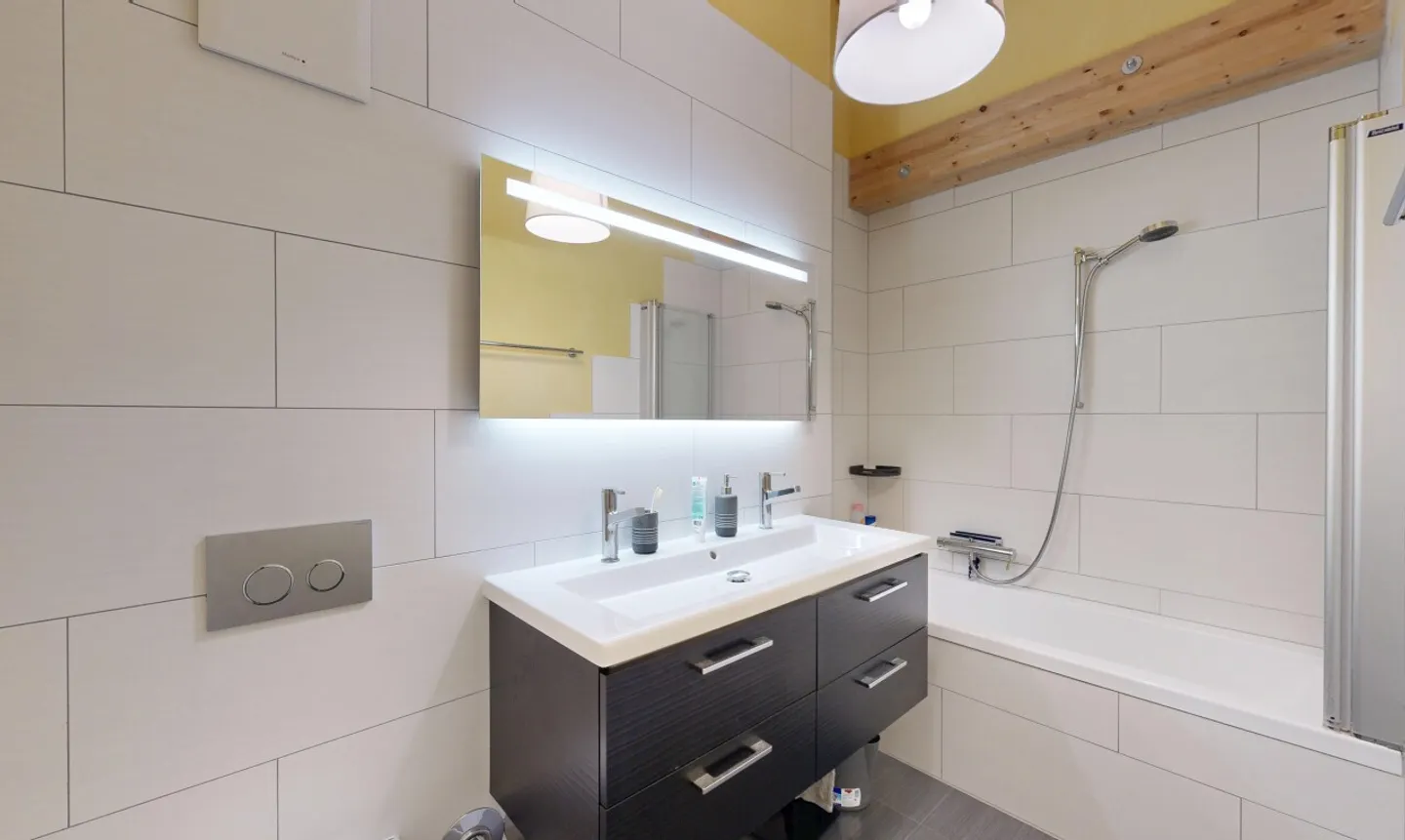 4,5 Zimmer im obersten Stock mit 73 m² Balkonen - Foto 9 von 11