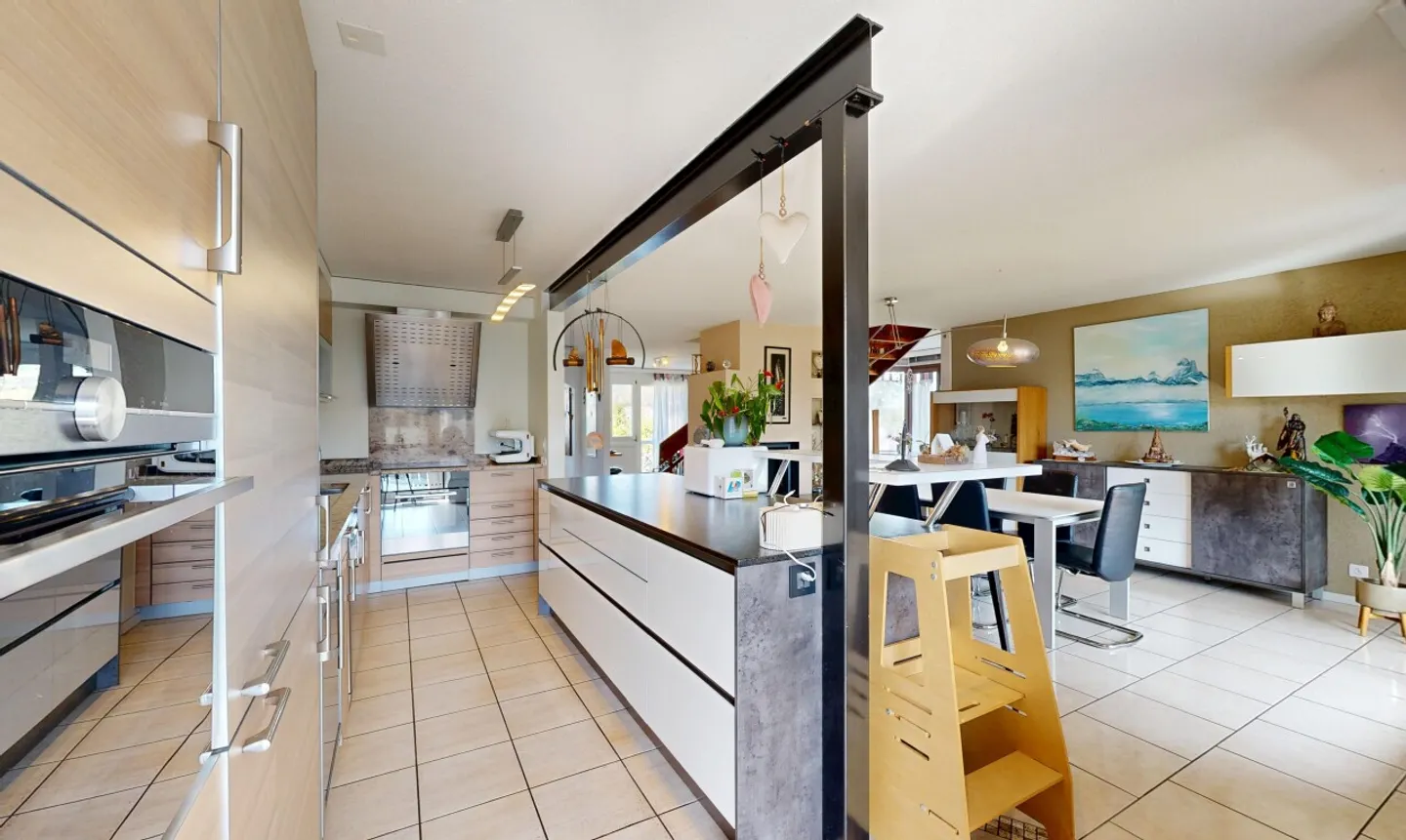 Spacious family duplex of 7.5 rooms (227 m²) - Photo 3 of 13