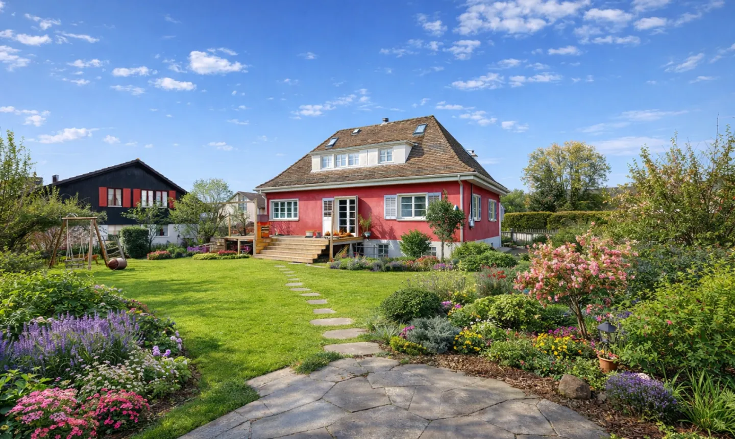 Sunny Family Gem: Gourmet Kitchen, Sauna & Idyllic Garden - Photo 1 of 11