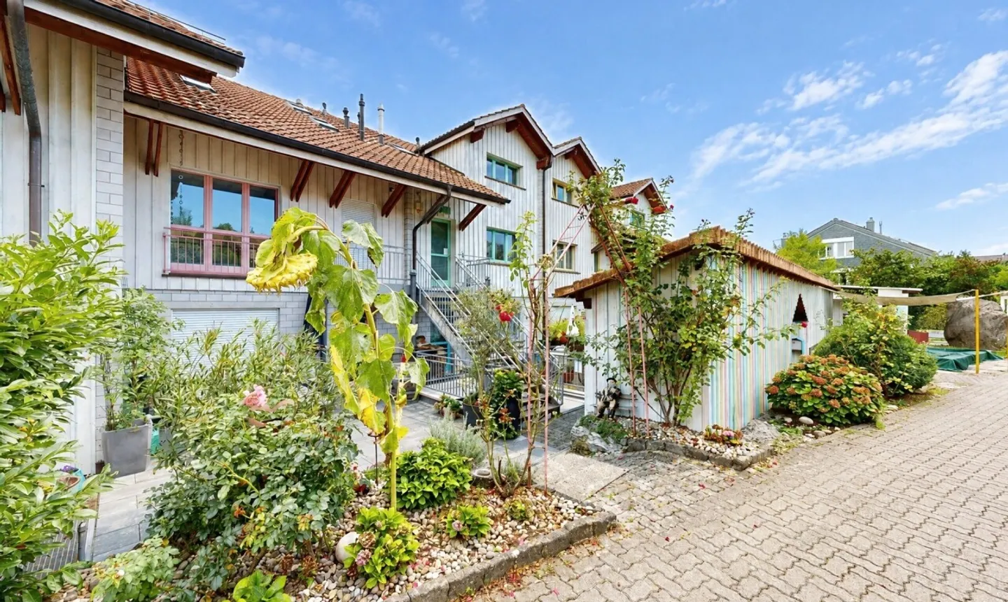 Appartement duplex 4 pièces avec terrasse et cheminée - Photo 1 sur 11