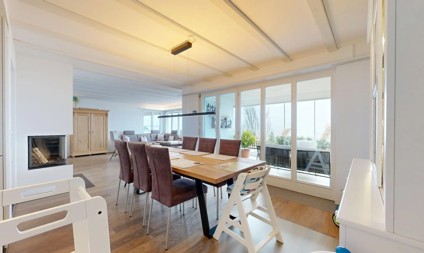 Appartamento esclusivo di 5,5 stanze in posizione elevata con vista panoramica - Foto 3 di 11