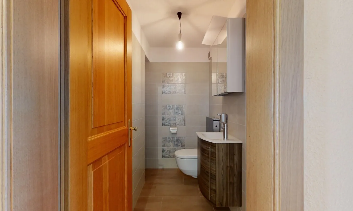 Einfamilienhaus-Feeling in Ebmatingen – Maisonette über drei Etagen - Foto 9 di 11