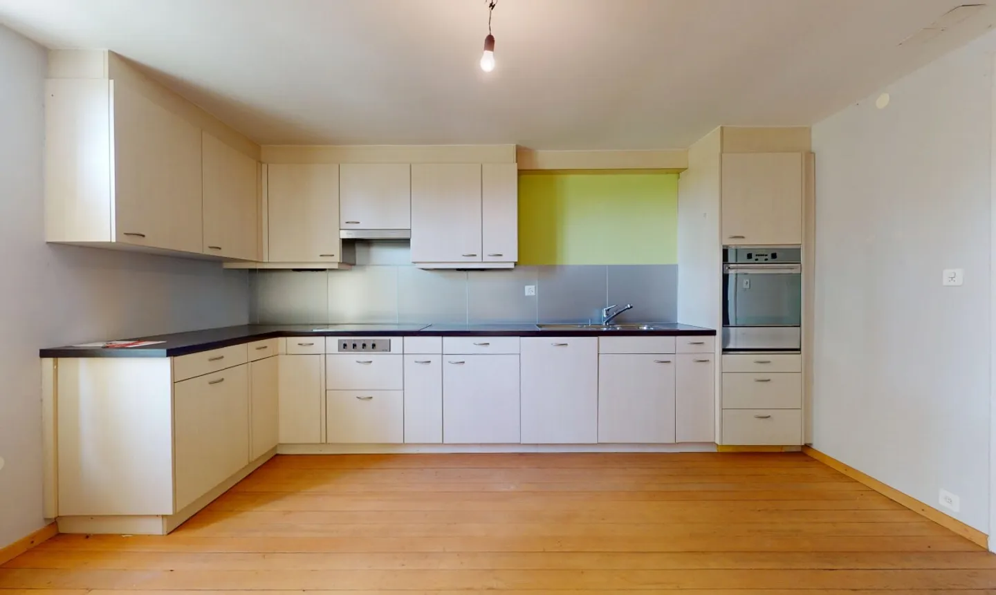 Maison bifamiliale dans la verdure avec un hangar de 400 m² utilisable commercialement - Photo 8 sur 13