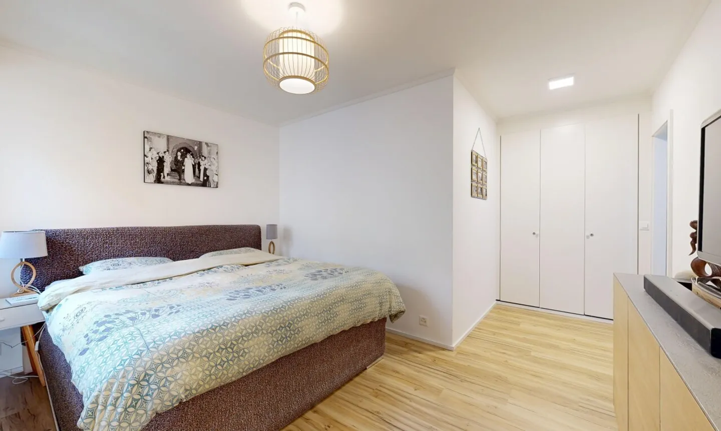 Vista lago mozzafiato per questo appartamento 4.5 ristrutturato con cura - Foto 7 di 11