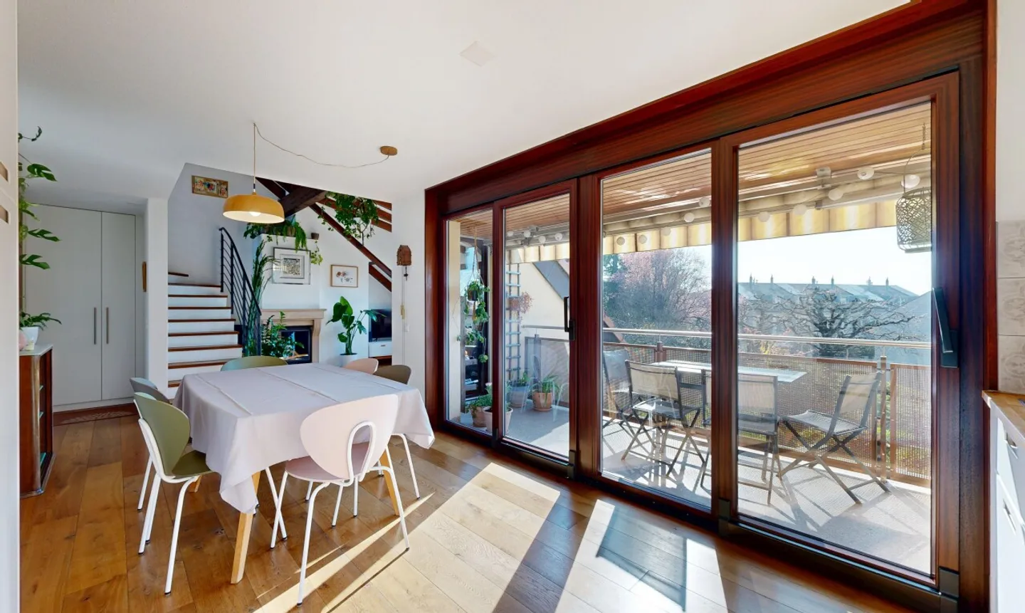 Schöner Duplex mit 4,5 Zimmern in absoluter Ruhe in Renens - Foto 8 von 11