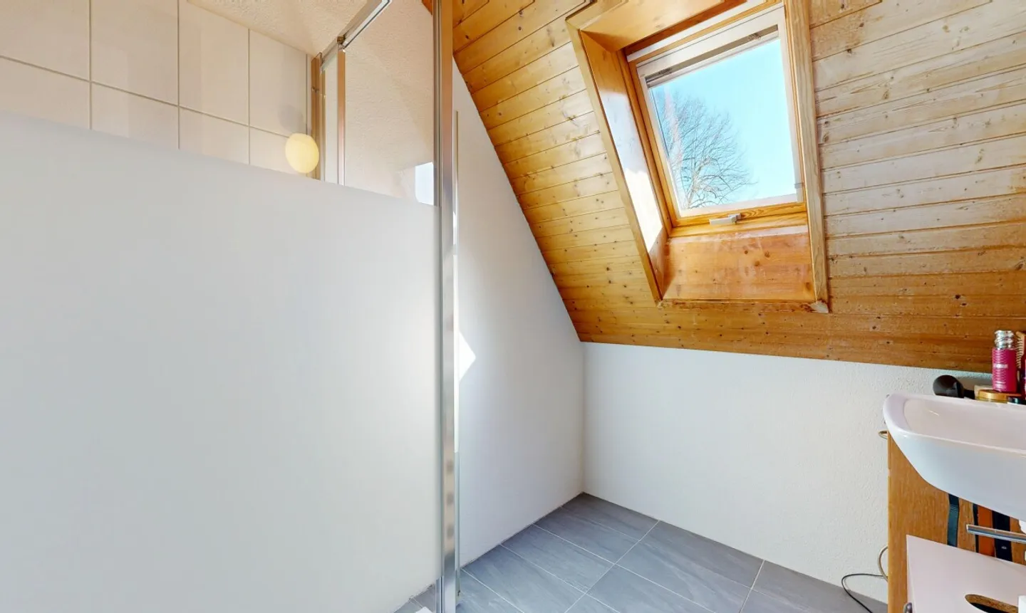 Grande demeure familiale de 2 appartements: 6,5 pièces + 3 pièces - Foto 8 von 11