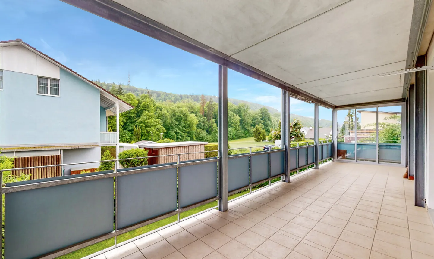 Helle 4.5-Zimmer Wohnung mit Balkon - Foto 2 von 13