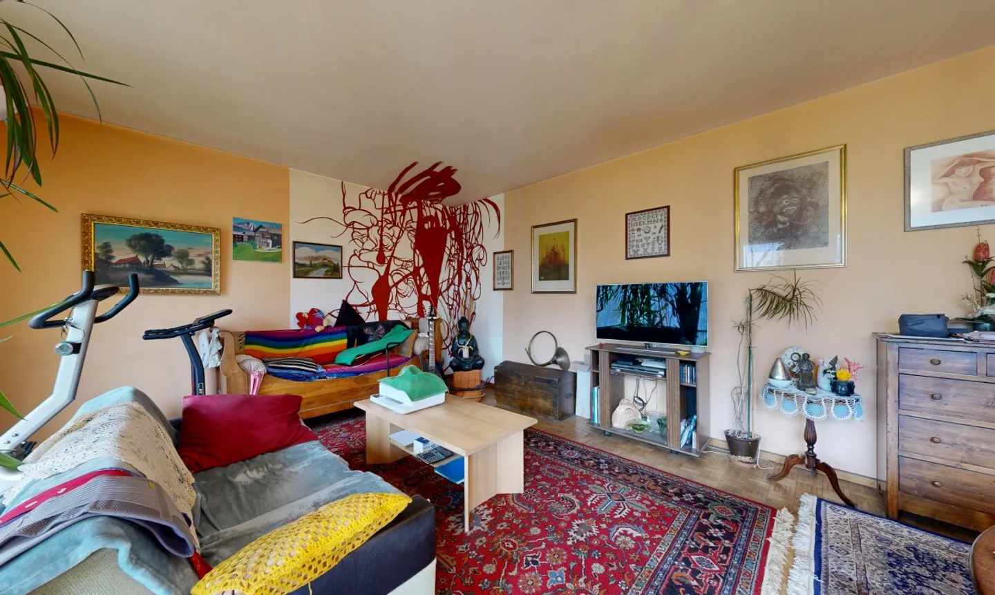 Appartement Charmant avec Potentiel - Photo 3 sur 11