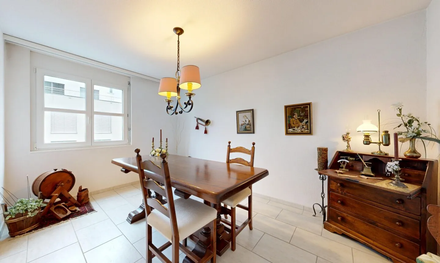 Appartamento attico luminoso con terrazza sul tetto, camino & charme - Foto 2 di 11