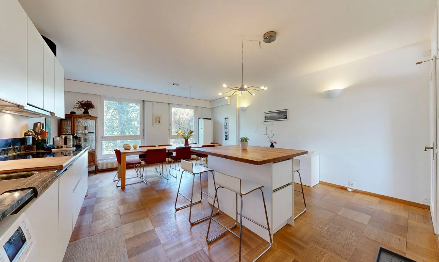 6 rooms in Chêne-Bougeries, ideal for your family - Photo 3 of 11