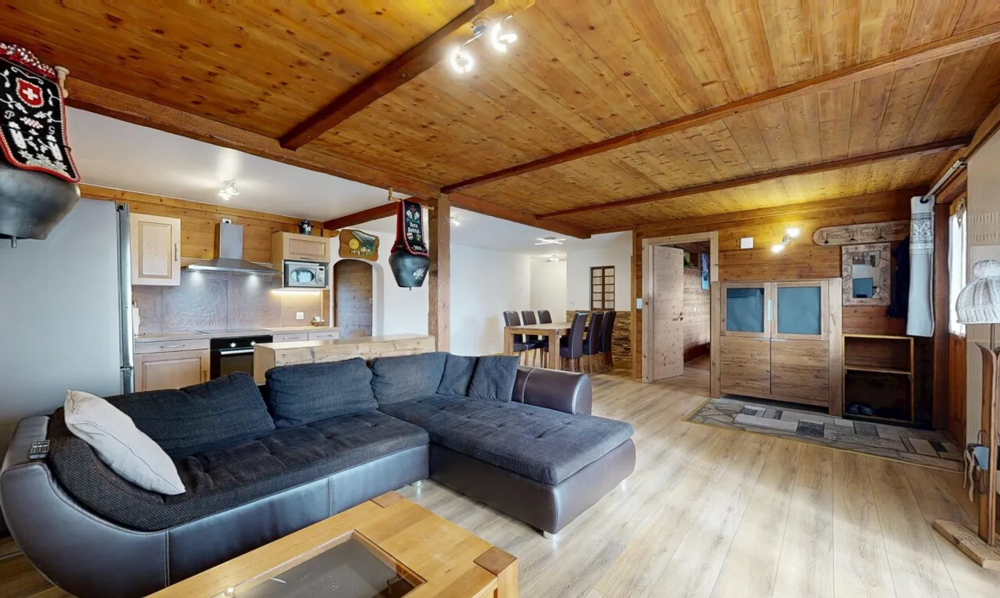 Garden-level 4-room apartment with private garden at the foot of the slopes - Photo 1 of 11