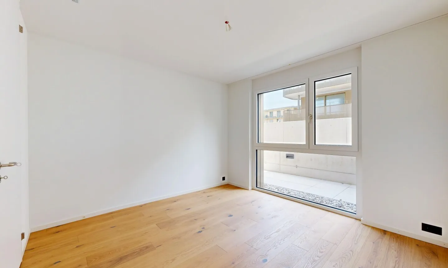 Moderne 4.5-Zimmer-Gartenwohnung mit hochwertiger Ausstattung in Uster - Photo 7 of 11
