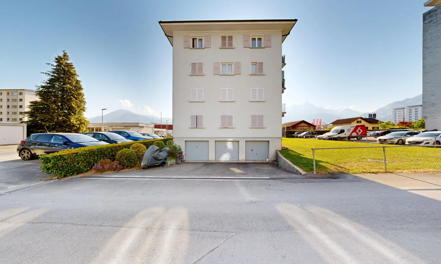 Monthey - 4,5 Zimmer renovierte Wohnung mit freiem Blick - Foto 9 von 11