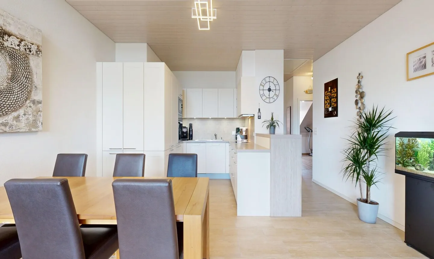 Appartement spacieux avec vue alpine - Photo 5 sur 11