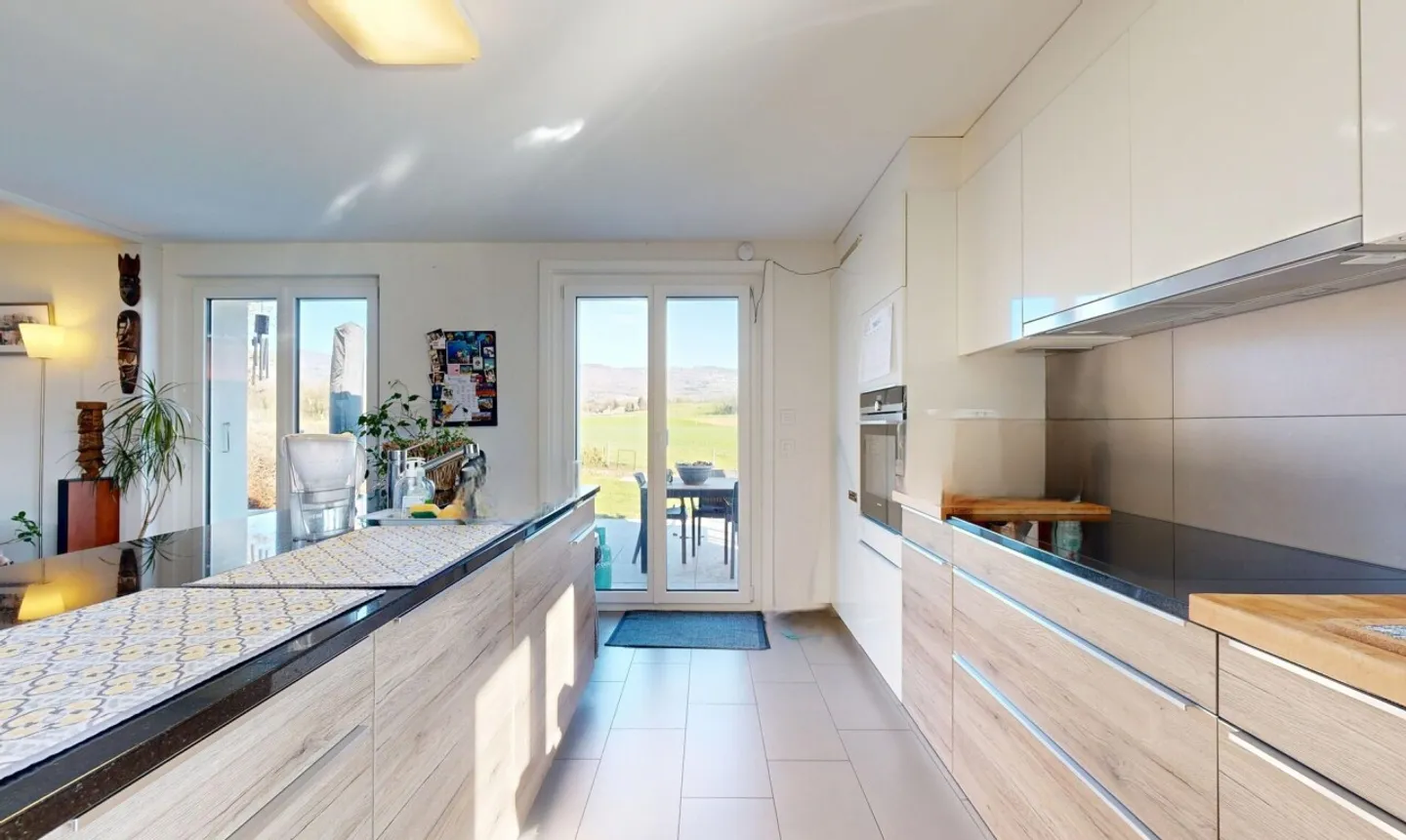 Casa a schiera ristrutturata con giardino privato - Foto 7 di 12