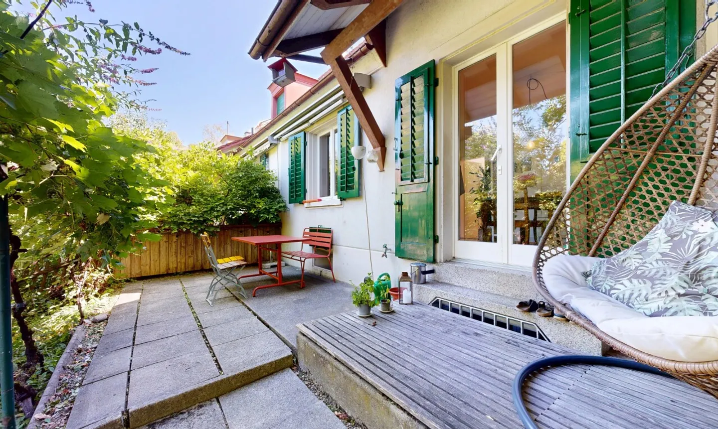 Maison de ville de 4,5 pièces avec jardin dans un quartier résidentiel recherché - Photo 10 sur 11