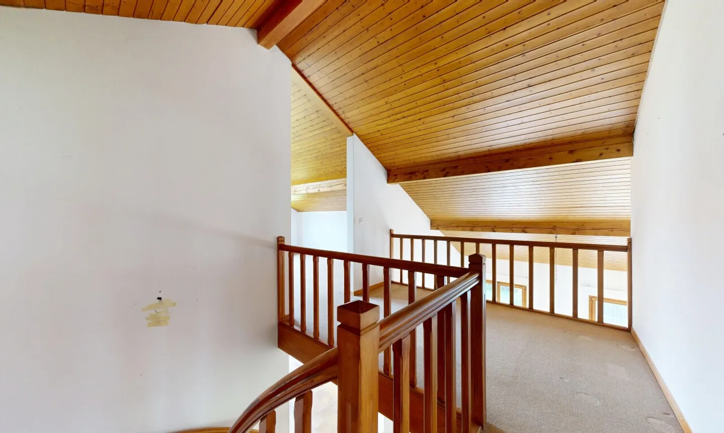 Villa di architetto con potenziale su 1.298 m² - Foto 9 di 11