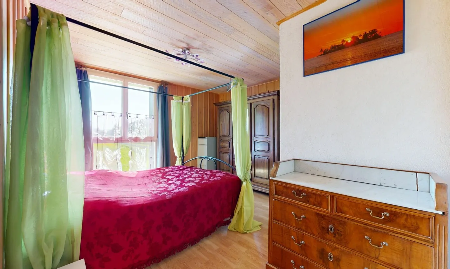 Les Bayards: Ancienne ferme avec grange et appartements - Photo 7 sur 11