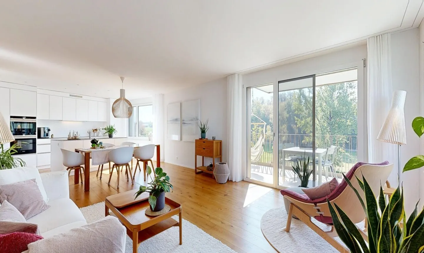 Spacious living with plenty of light and a wonderful view of greenery - Photo 4 of 11