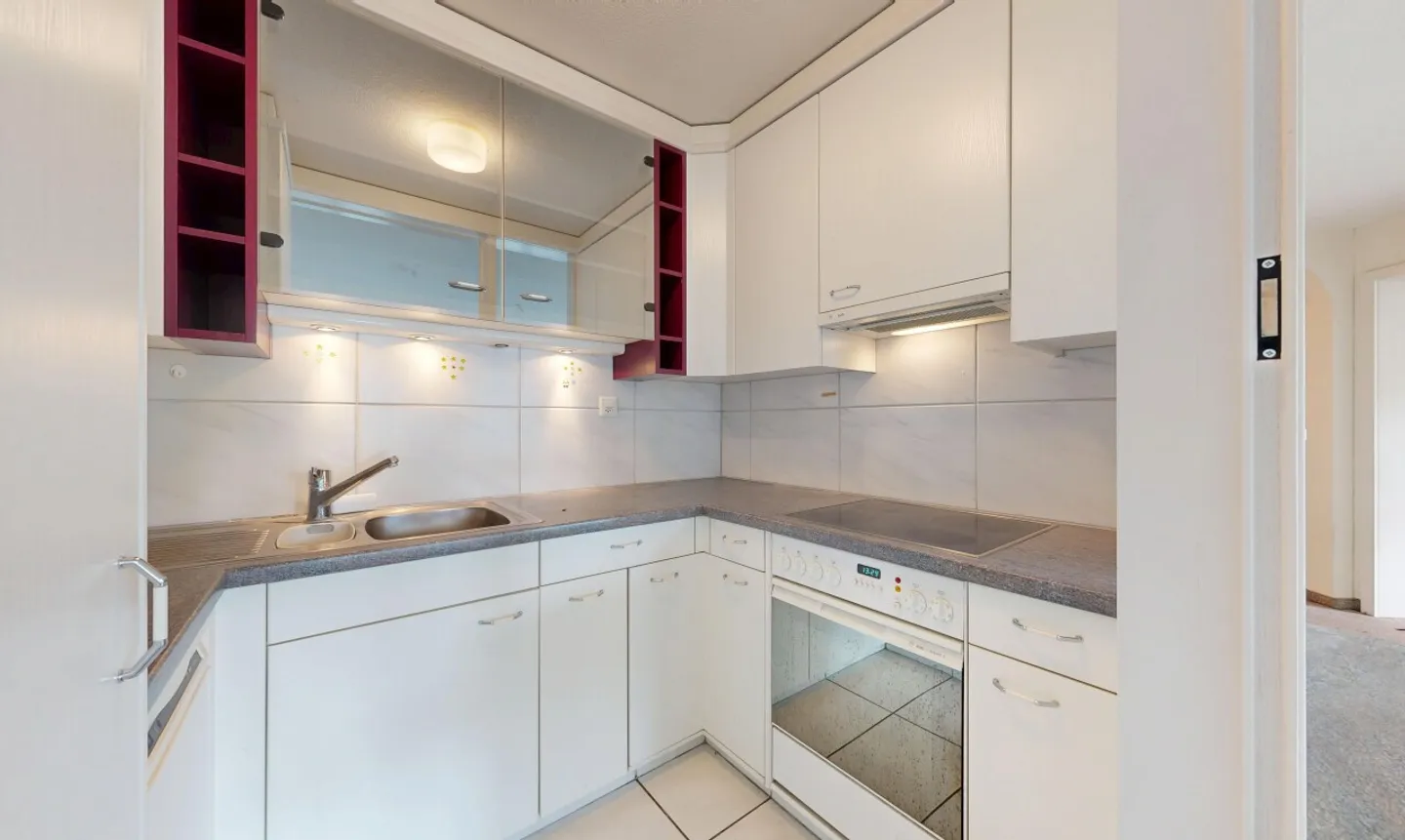 2.5-room apartment with terrace and plenty of design potential - Photo 7 of 11