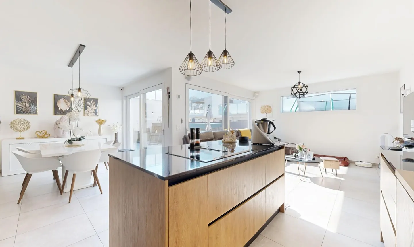 Superbe maison mitoyenne en PPE – 4.5 pièces avec grande terrasse - Foto 1 von 11