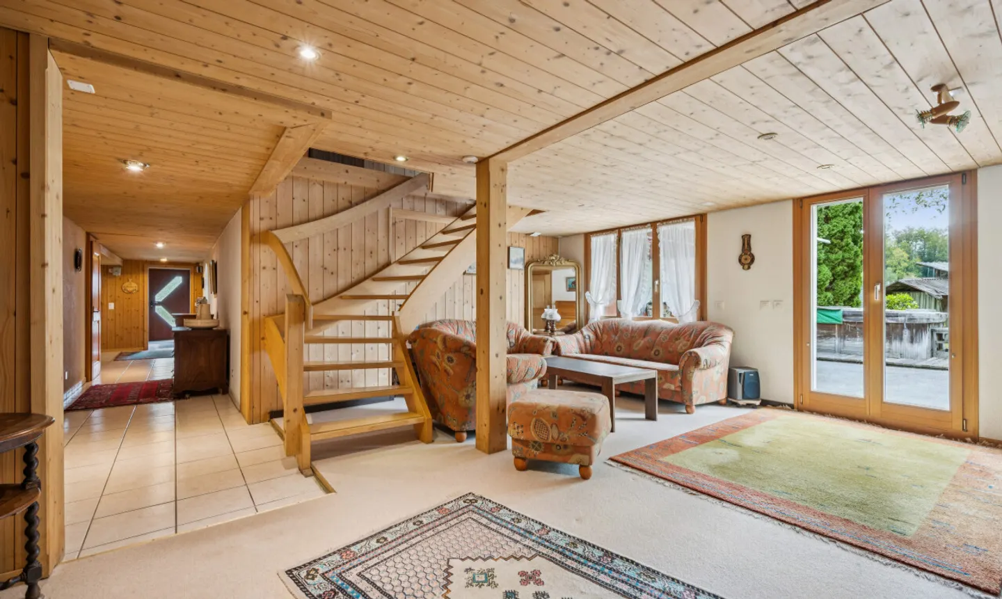 Geräumiges Einfamilienhaus mit Potenzial - Foto 4 von 11