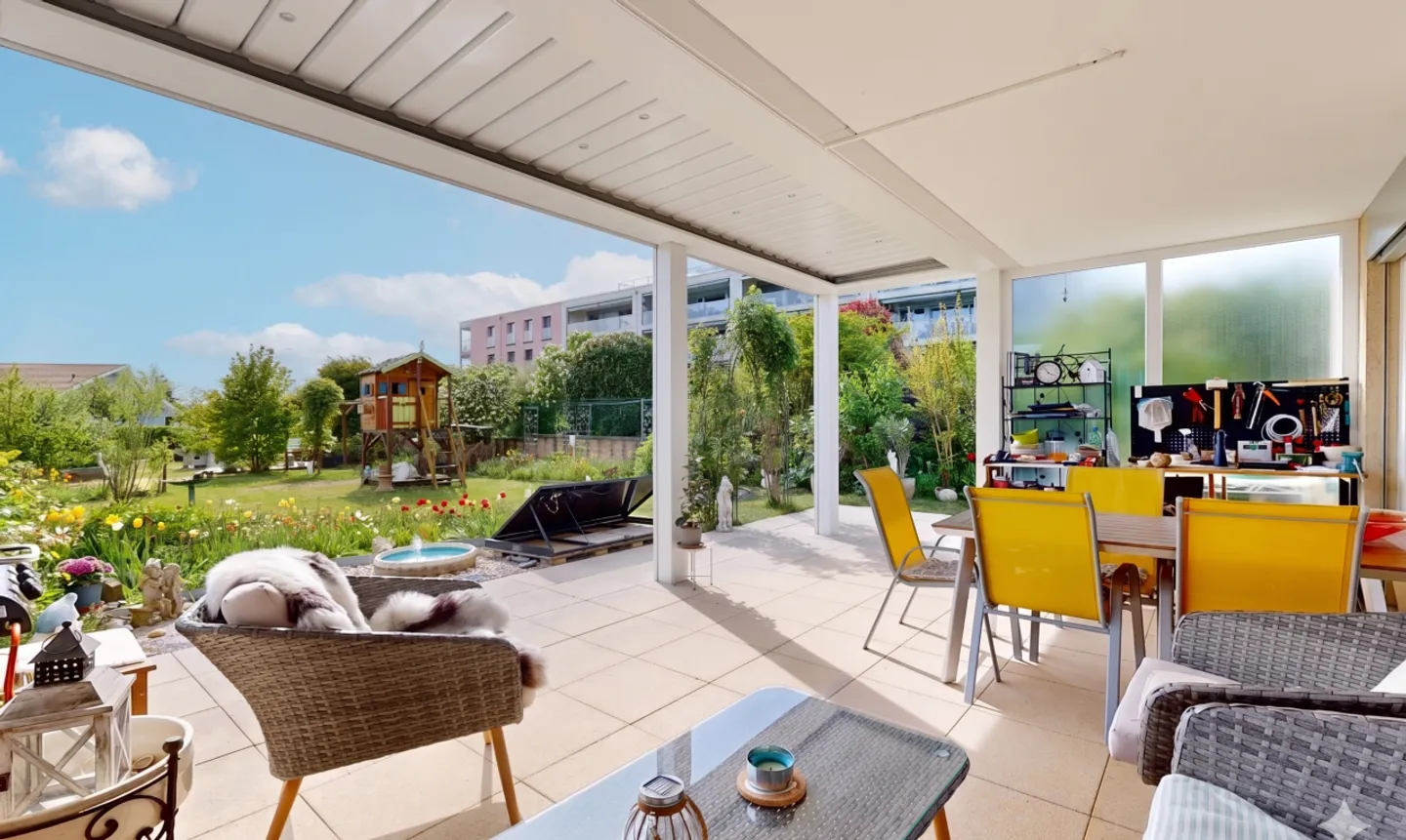 Beautiful 4.5-room apartment with a magnificent garden in a quiet area in Bussigny - Photo 8 of 11