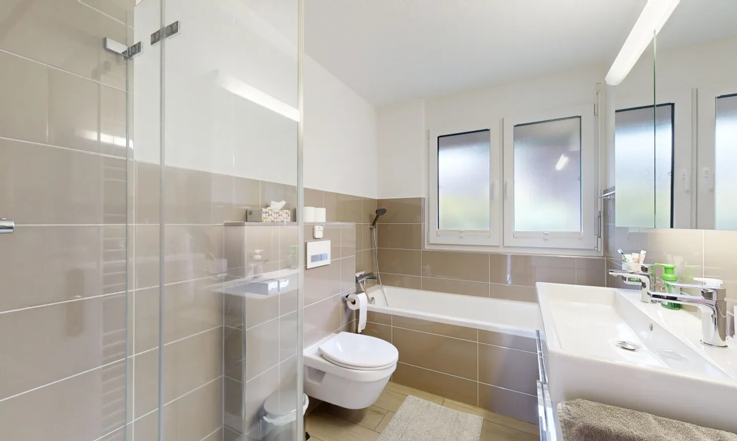 Appartement exclusif de 5,5 pièces en position élevée avec vue dégagée - Photo 8 sur 11