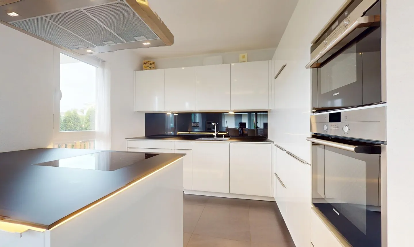 Maison lumineuse de 6,5 pièces dans un emplacement calme avec beaucoup d'espace - Photo 8 sur 11