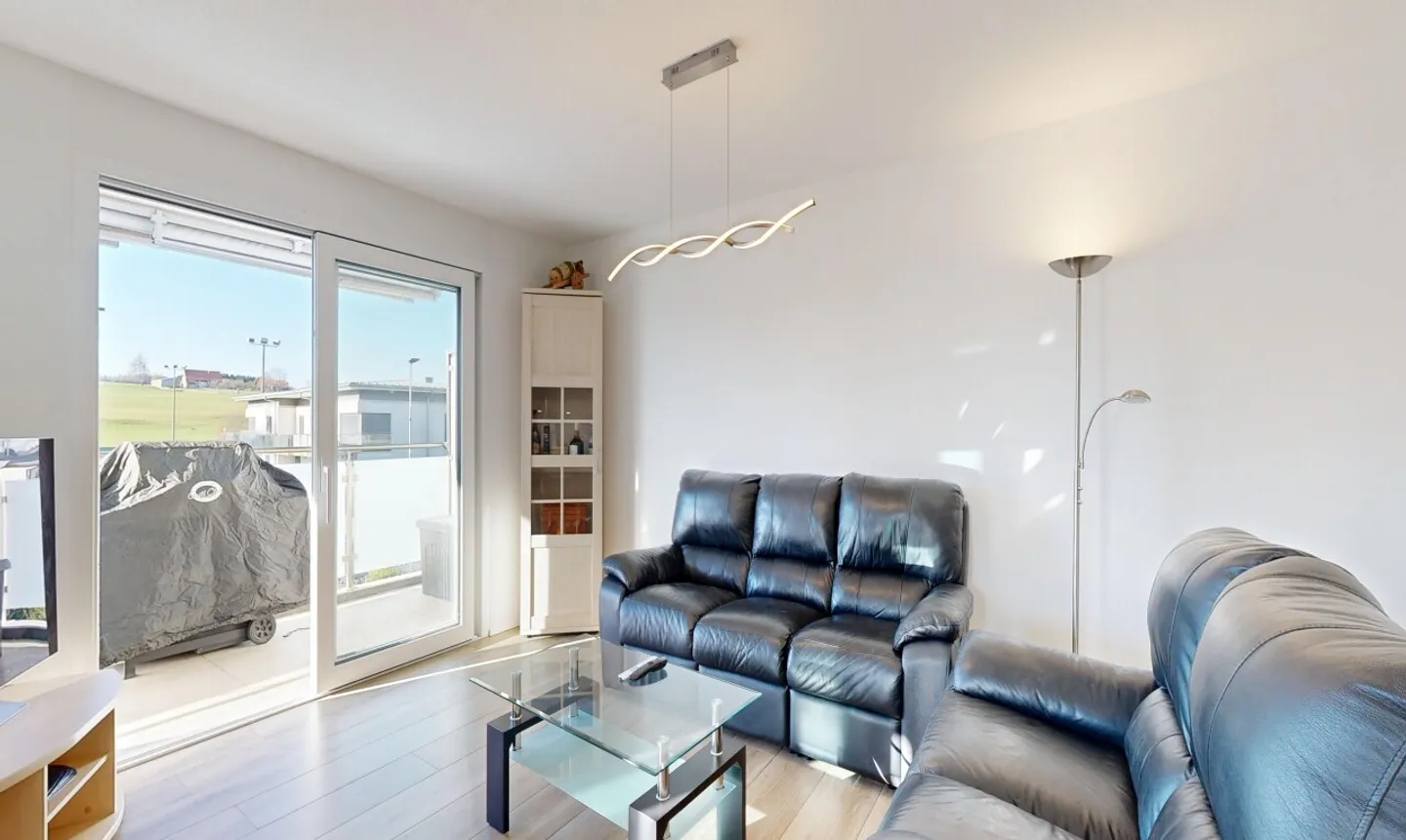 Appartamento contemporaneo recente, luminoso e come nuovo - Foto 4 di 11