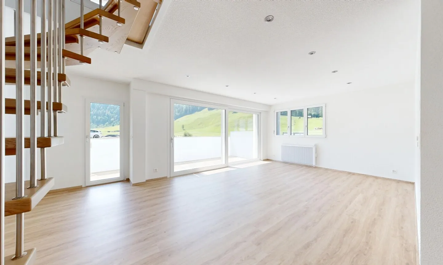 Geräumiges Einfamilienhaus mit Garage - Foto 8 von 11