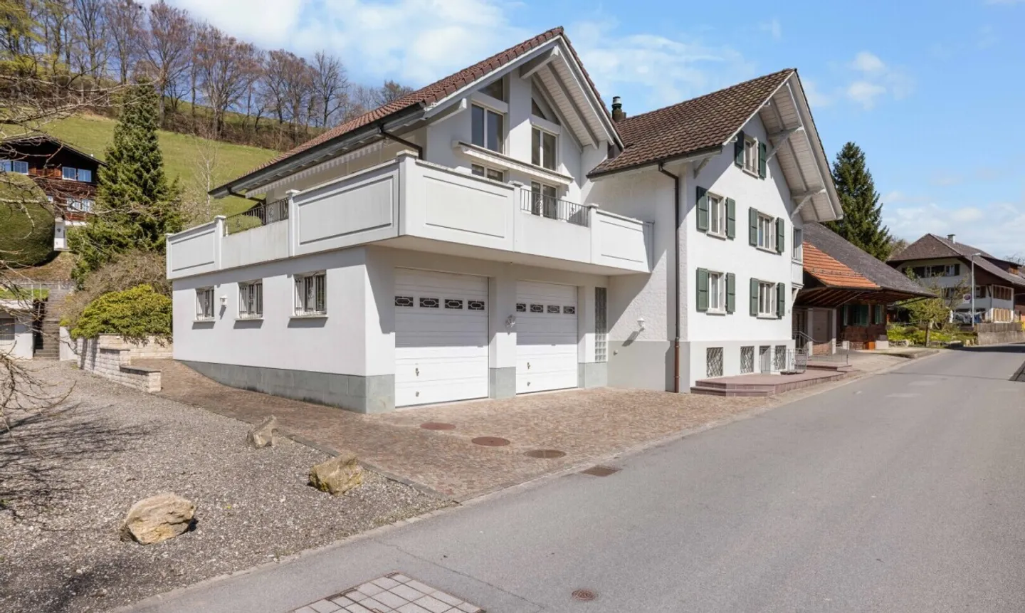 Stilvolles Mehrgenerationenhaus - Foto 1 von 11