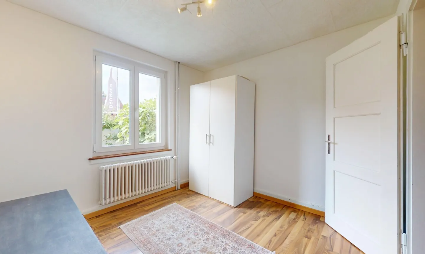 Maison individuelle 8 pièces avec appartement séparé et réserve de terrain - Photo 5 sur 11