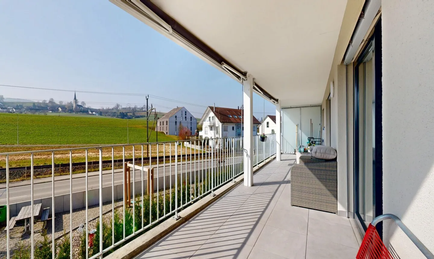 Appartement de 4.5 pièces comme neuf avec balcon sud-ouest - Photo 5 sur 11