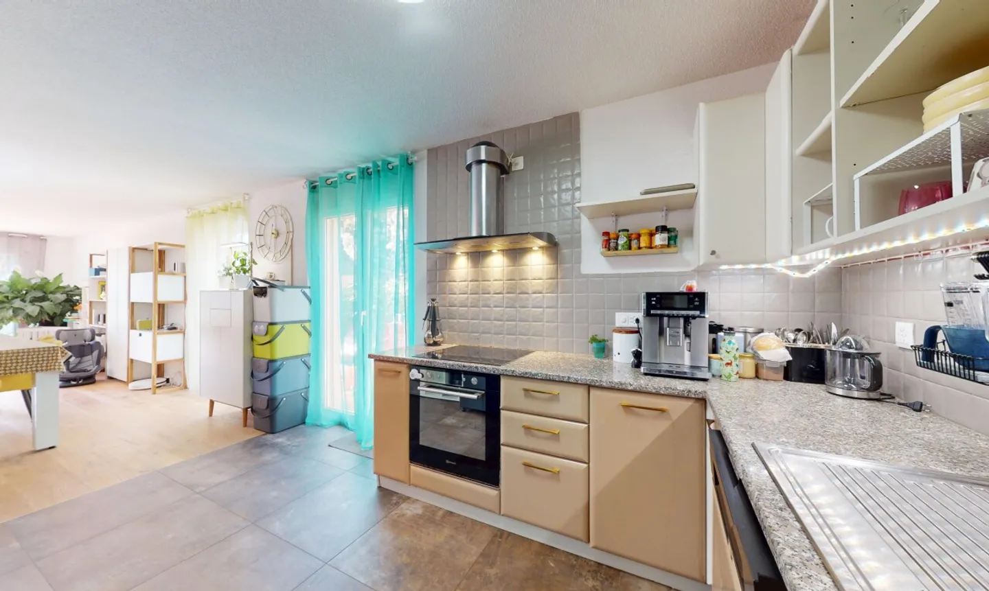 Incantevole casa a schiera con un grande giardino! - Foto 1 di 13